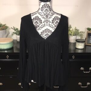 Altar’d State Women’s Black Top Size Small Oversized